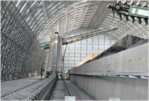Steep-angle belt conveyor
